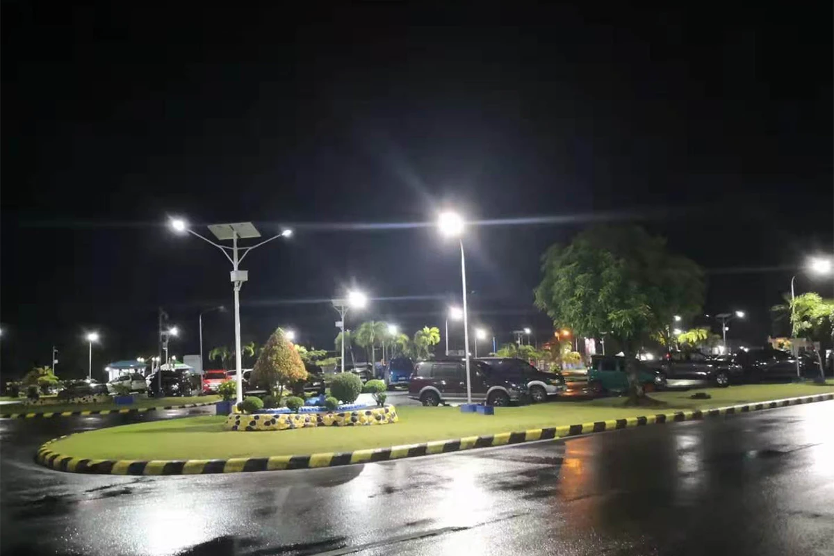 All In 2 Solar Street Light